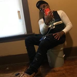 Meet your Posher, Deandre